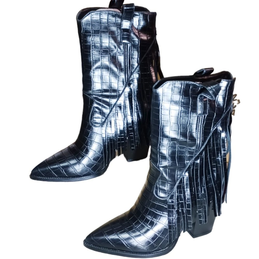 NWT ISNOM Wome Fringe western Cowboy Boots animal print Size 8